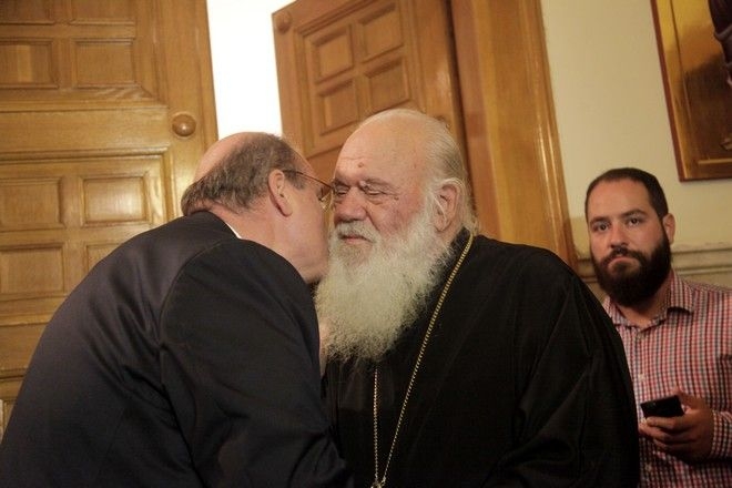 Πολιτικοί και κοσμοθεωρητικοί ανταγωνισμοί στην εκπαίδευση