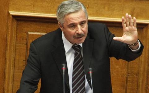 Μανιάτης κατά Τσίπρα: «λέτε ψέματα»