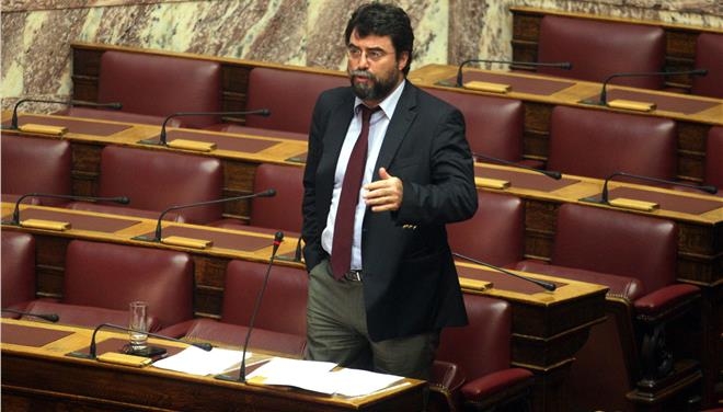 Οικονόμου:  «Ο χαμηλόμισθος των 600 ευρώ, θα φορολογηθεί για πρώτη φορά»