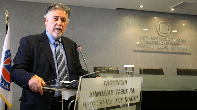 Υπουργός ή αρθρογράφος;