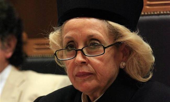 "Ζήτημα λειτουργίας του πολιτεύματος και του κράτους δικαίου": συνταγματολόγοι κατά Θάνου