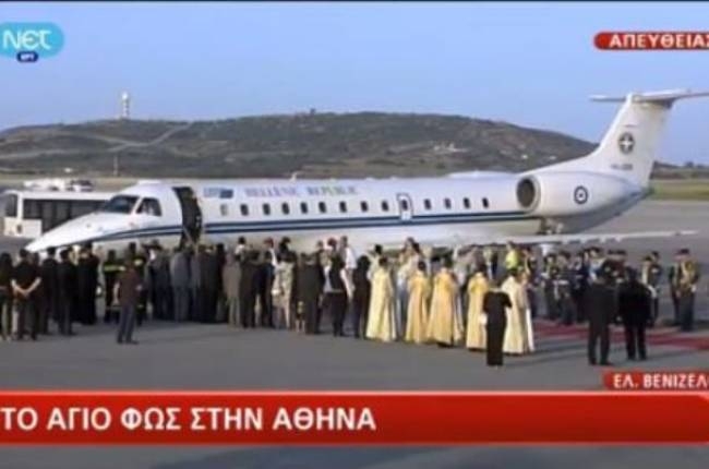 Διακομματικός εθνοθρησκευτικός λαϊκισμός και «Άγιο Φως»