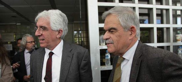 "Να κληθεί στην Επιτροπή Θεσμών και Διαφάνειας ο Πρωθυπουργός"