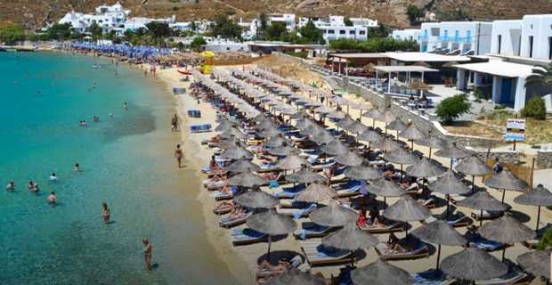 Κερδάμε και το γλεντάμε στη Μύκονο