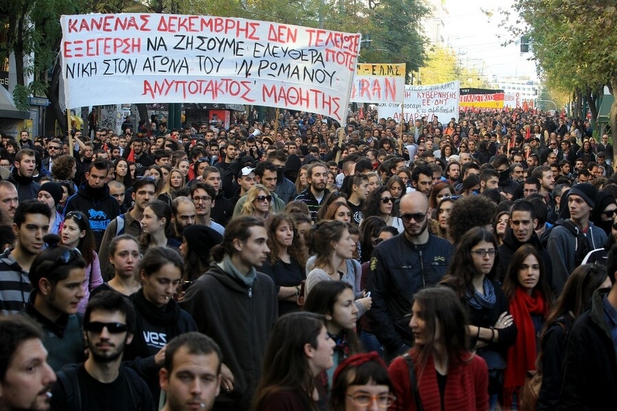 Τα κακοποιημένα παιδιά της ιστορίας