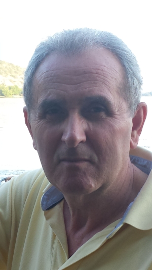 O &Theta;&omega;&mu;ά&sigmaf; &Sigma;&tau;&epsilon;&rho;&gamma;&iota;ό&pi;&omicron;&upsilon;&lambda;&omicron;&sigmaf;.  