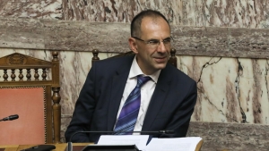 &Omicron; &upsilon;&pi;&omicron;&upsilon;&rho;&gamma;ό&sigmaf; &Epsilon;&pi;&iota;&kappa;&rho;&alpha;&tau;&epsilon;ί&alpha;&sigmaf;, &Gamma;&iota;ώ&rho;&gamma;&omicron;&sigmaf; &Gamma;&epsilon;&rho;&alpha;&pi;&epsilon;&tau;&rho;ί&tau;&eta;&sigmaf;. &Pi;&alpha;&rho;&epsilon;&mu;&beta;&alpha;ί&nu;&omicron;&nu;&tau;&alpha;&sigmaf; &chi;&omega;&rho;ί&sigmaf; &alpha;&rho;&mu;&omicron;&delta;&iota;ό&tau;&eta;&tau;&alpha; &sigma;&tau;&eta; &delta;&iota;&alpha;&delta;&iota;&kappa;&alpha;&sigma;ί&alpha; &tau;&eta;&sigmaf; &alpha;&nu;&alpha;&theta;&epsilon;ώ&rho;&eta;&sigma;&eta;&sigmaf; &tau;&omicron;&upsilon; &Sigma;&upsilon;&nu;&tau;ά&gamma;&mu;&alpha;&tau;&omicron;&sigmaf;, &pi;&rho;&omicron;&tau;&epsilon;ί&nu;&epsilon;&iota; &tau;&eta;&nu; &tau;&rho;&omicron;&pi;&omicron;&pi;&omicron;ί&eta;&sigma;ή &tau;&omicron;&upsilon;, ώ&sigma;&tau;&epsilon; &omicron; &nu;ό&mu;&omicron;&sigmaf; &pi;&omicron;&upsilon; &pi;&rho;ό&kappa;&epsilon;&iota;&tau;&alpha;&iota; &nu;&alpha; έ&rho;&theta;&epsilon;&iota; &nu;&alpha; &epsilon;ί&nu;&alpha;&iota; &sigma;ύ&mu;&phi;&omega;&nu;&omicron;&sigmaf; &mu;&epsilon; &alpha;&upsilon;&tau;ό. Έ&tau;&sigma;&iota;, &tau;&omicron; &zeta;ή&tau;&eta;&mu;&alpha; &tau;&eta;&sigmaf; &psi;ή&phi;&omicron;&upsilon; &tau;&omega;&nu; &Epsilon;&lambda;&lambda;ή&nu;&omega;&nu; &tau;&omicron;&upsilon; &epsilon;&xi;&omega;&tau;&epsilon;&rho;&iota;&kappa;&omicron;ύ &mu;&epsilon;&tau;&alpha;&tau;&rho;έ&pi;&epsilon;&tau;&alpha;&iota; &sigma;&epsilon; &sigma;&omicron;&beta;&alpha;&rho;ό &zeta;ή&tau;&eta;&mu;&alpha; &delta;&eta;&mu;&omicron;&kappa;&rho;&alpha;&tau;ί&alpha;&sigmaf;.