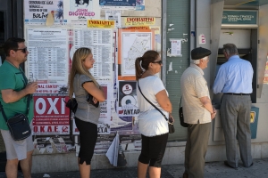 27 &Iota;&omicron;&upsilon;&nu;ί&omicron;&upsilon; 2015, &Gamma;&alpha;&lambda;ά&tau;&sigma;&iota;. &Omicron;&upsilon;&rho;ά &sigma;&tau;&eta;&nu; &Epsilon;&theta;&nu;&iota;&kappa;ή &Tau;&rho;ά&pi;&epsilon;&zeta;&alpha; &tau;&eta;&nu; &eta;&mu;έ&rho;&alpha; &tau;&omicron;&upsilon; &Delta;&eta;&mu;&omicron;&psi;&eta;&phi;ί&sigma;&mu;&alpha;&tau;&omicron;&sigmaf;, &gamma;&iota;&alpha; &tau;&eta;&nu; &alpha;&nu;ά&lambda;&eta;&psi;&eta; 60 &epsilon;&upsilon;&rho;ώ, ό&sigma;&alpha; &epsilon;&pi;&iota;&tau;&rho;έ&pi;&omicron;&nu;&tau;&alpha;&nu; &kappa;&alpha;&theta;&eta;&mu;&epsilon;&rho;&iota;&nu;ά &mu;&epsilon;&tau;ά &tau;&alpha; capital control.. &Sigma;&tau;&omicron;&nu; &tau;&omicron;ί&chi;&omicron; &tau;&eta;&sigmaf; &tau;&rho;ά&pi;&epsilon;&zeta;&alpha;&sigmaf; &upsilon;&pi;ά&rho;&chi;&omicron;&upsilon;&nu; &alpha;&phi;ί&sigma;&epsilon;&sigmaf; &pi;&omicron;&upsilon; &kappa;&alpha;&lambda;&omicron;ύ&nu; &tau;&omicron;&nu; &kappa;ό&sigma;&mu;&omicron; &nu;&alpha; &psi;&eta;&phi;ί&sigma;&epsilon;&iota; Ό&chi;&iota;.