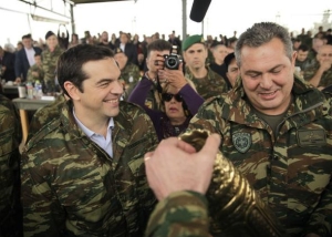 &Omicron; &tau;έ&omega;&sigmaf; &pi;&rho;&omega;&theta;&upsilon;&pi;&omicron;&upsilon;&rho;&gamma;ό&sigmaf; &Alpha;&lambda;έ&xi;&eta;&sigmaf; &Tau;&sigma;ί&pi;&rho;&alpha;&sigmaf; (&delta;&epsilon;&xi;&iota;ά) &kappa;&alpha;&iota; &omicron; &upsilon;&pi;&omicron;&upsilon;&rho;&gamma;ό&sigmaf; &Alpha;&mu;ύ&nu;&eta;&sigmaf; &tau;&omega;&nu; &kappa;&upsilon;&beta;&epsilon;&rho;&nu;ή&sigma;&epsilon;ώ&nu; &tau;&omicron;&upsilon; &Pi;ά&nu;&omicron;&sigmaf; &Kappa;&alpha;&mu;&mu;έ&nu;&omicron;&sigmaf;, &sigma;&epsilon; &sigma;&tau;&rho;&alpha;&tau;&iota;&omega;&tau;&iota;&kappa;ά &gamma;&upsilon;&mu;&nu;ά&sigma;&iota;&alpha;, &mu;&epsilon; &sigma;&tau;&omicron;&lambda;ή &pi;&alpha;&rho;&alpha;&lambda;&lambda;&alpha;&gamma;ή&sigmaf;. 
